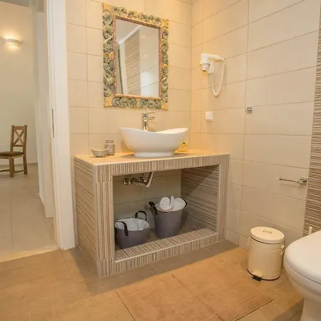 Alexandros Stone House *