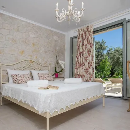 Alexandros Stone House *