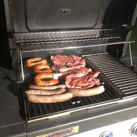 فيلة Alexandros Stone House *