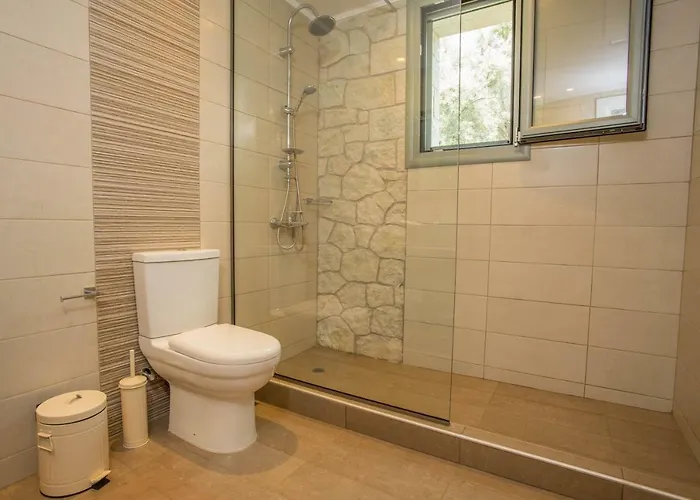 Alexandros Stone House *